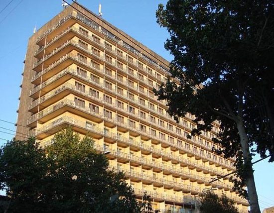 Ani Plaza Hotel