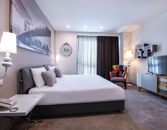 Opera Suite Hotel