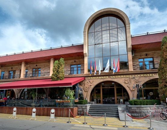 Kecharis Hotel & Resort