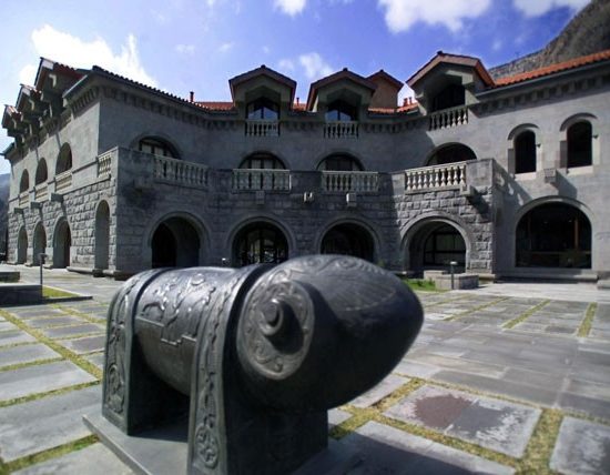Tufenkian Avan Dzoraget Hotel