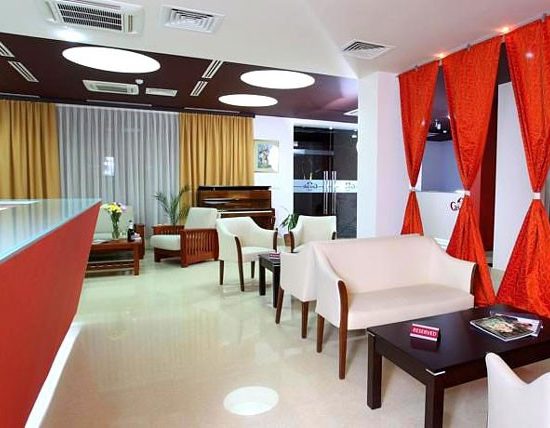Cascade Hotel