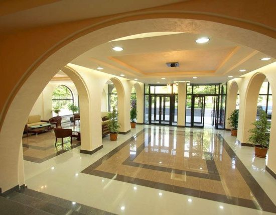Best Western Aghveran Hotel