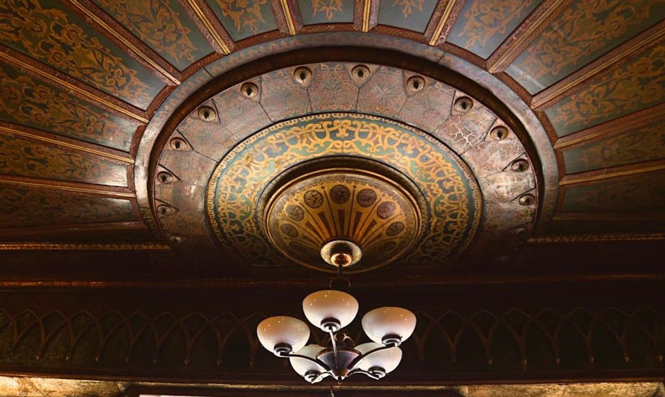 Yerevan Bookstore "Luys"