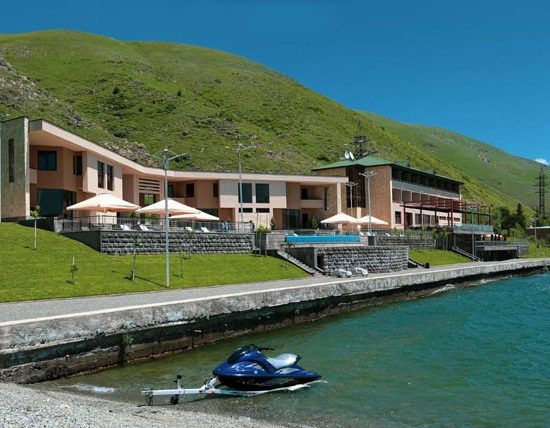 Sevan Up Inn Hotel Resort
