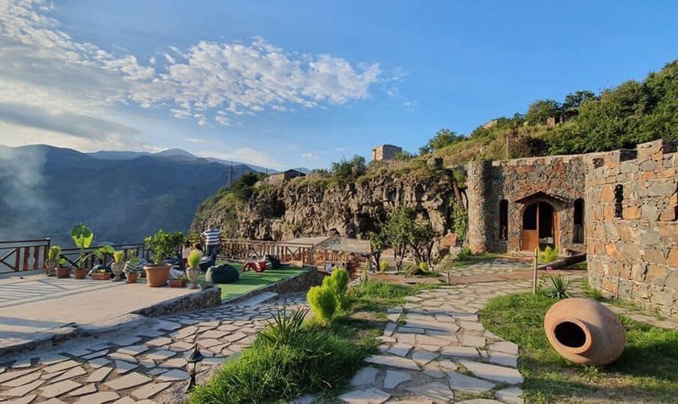 “Mendz Er” cave-museum & restaurant
