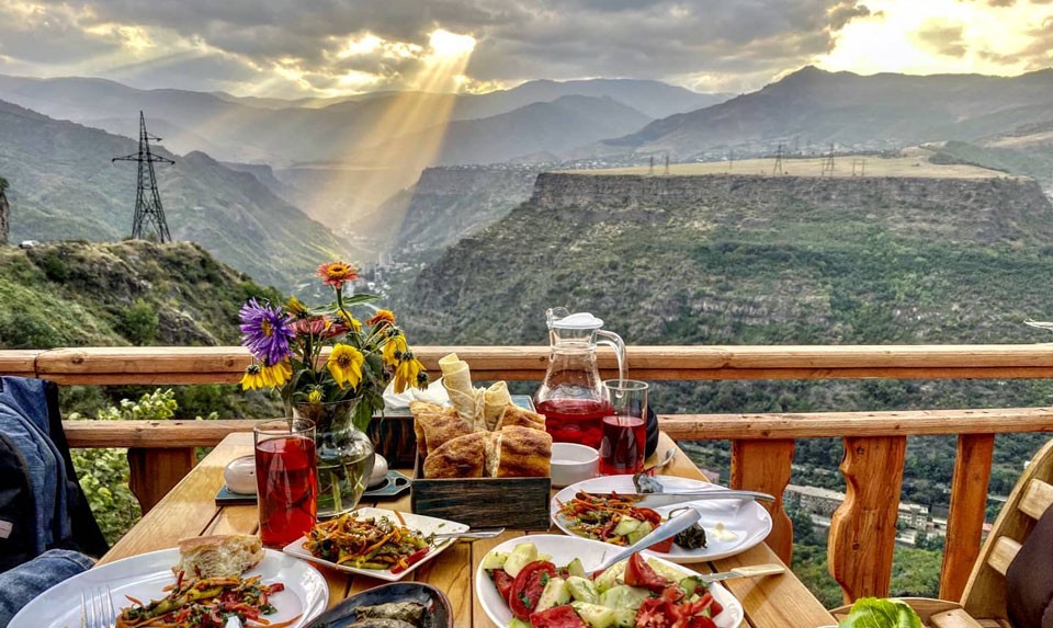 “Mendz Er” cave-museum & restaurant