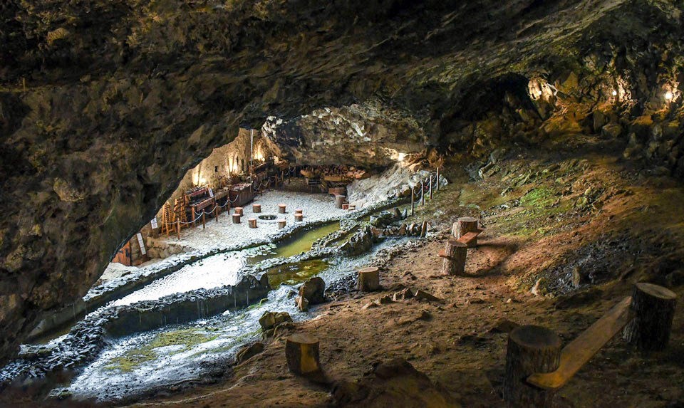 Cave-Fortress Complex “Zarni-Parni”