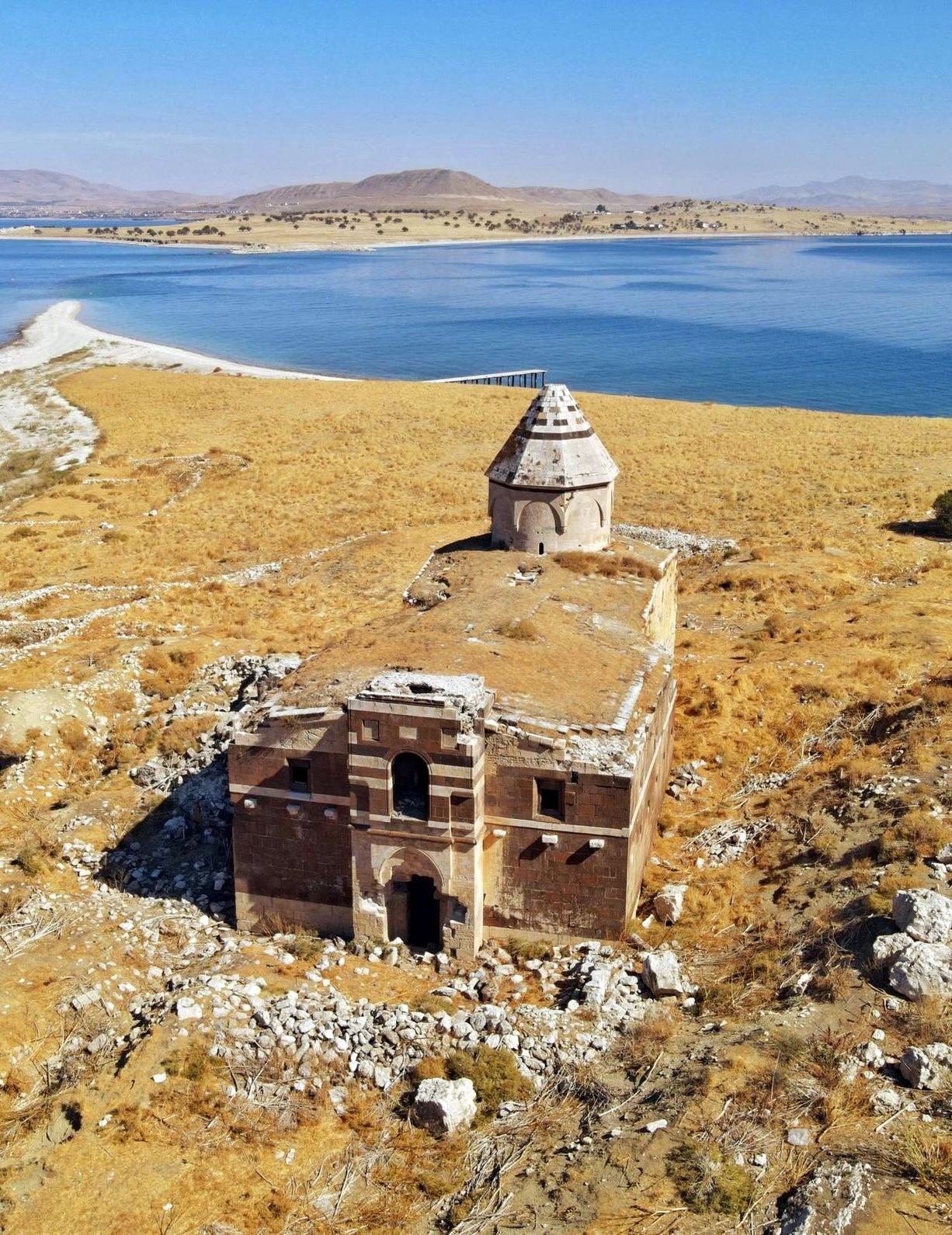 Ktuts Monastery