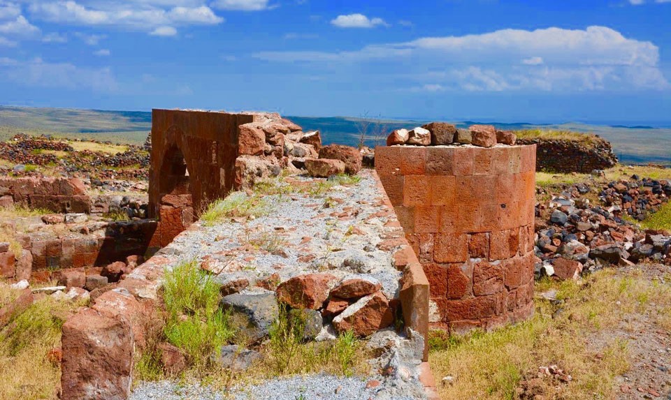 Dashtadem Castle