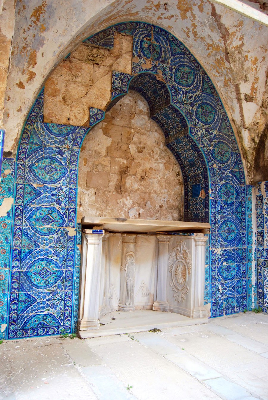 The Art of Armenian Ceramicist David Ohannessian in Jerusalem