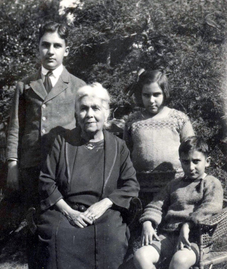 Diana Abgar